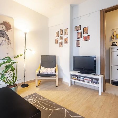 Flat With Balcony Near Bull Statue In Kadikoy Apartment Istanbul Exterior photo