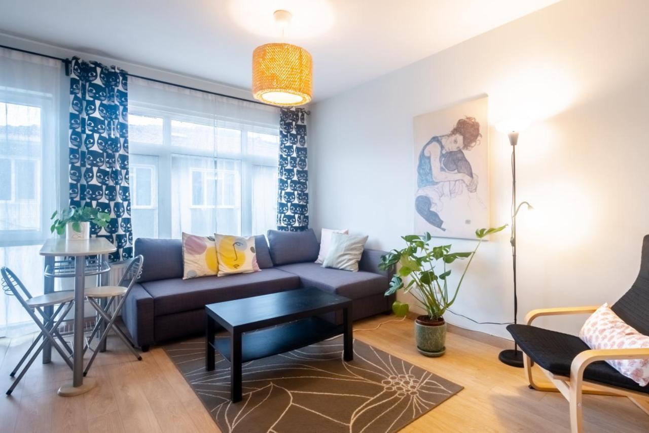 Flat With Balcony Near Bull Statue In Kadikoy Apartment Istanbul Exterior photo